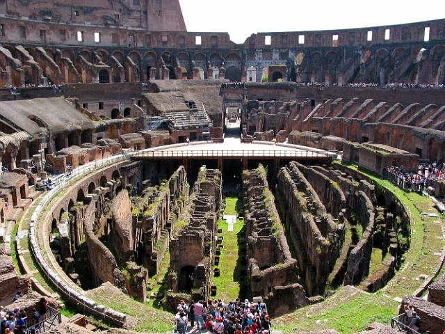 0341 Rome  Colosseo.jpg